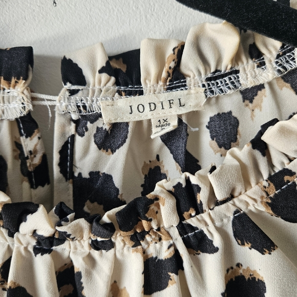 JODIFL Leopard mini dress. Size 1X - Picture 3 of 4